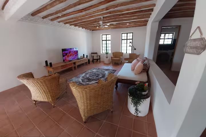 Villa lounge and pool
